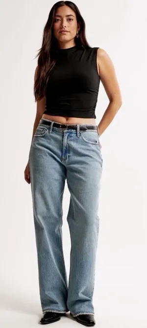 NWT Abercrombie & Fitch The Baggy‎ Low Rise Medium Wash Jeans thumbnail 1