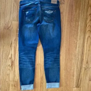 Abercrombie & Fitch Medium Wash Ripped Perfect Stretch Jeans Women Size 4R thumbnail 8