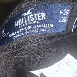 Hollister ultra high rise destroyed jeans thumbnail 2