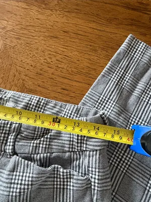 Old Navy Pixie Pants thumbnail 4