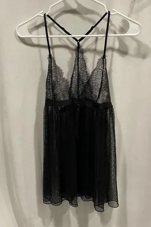 Victoria’s Secret NWT black lace sexy top lingerie sz M thumbnail 1