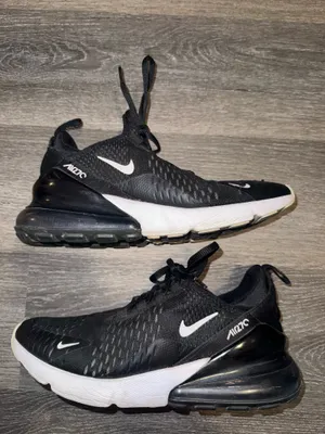 Nike Air Max 270 Shoes thumbnail 3