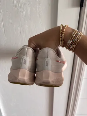 Nike Women’s White Running Shoes  thumbnail 3
