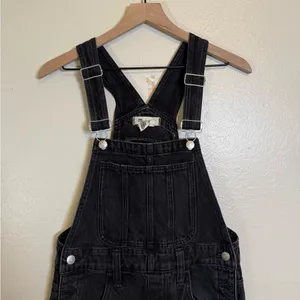 Madewell Straight-Leg‎ Overalls in Lunar Wash thumbnail 3