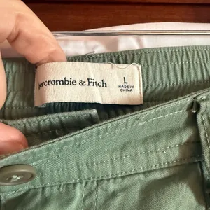 Abercrombie & Fitch Green Wide Leg Pants Relaxed Fit thumbnail 2