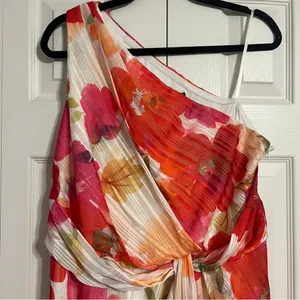 NWT Adrianna Papell red and orange floral maxi dress with tie detail thumbnail 2