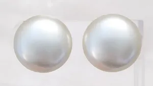 Vintage Clip On Earrings Classic Style Glam Large Faux Pearl Statement thumbnail 1