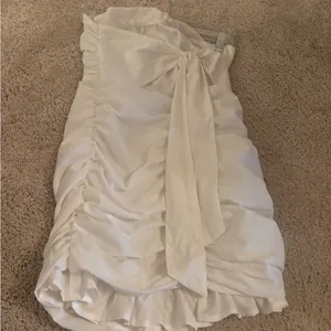 Blue Blush White Strapless Dress thumbnail 2