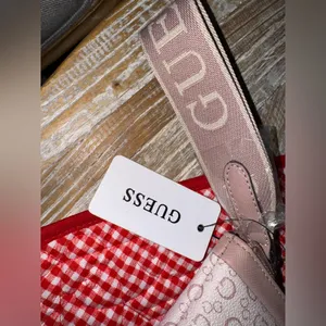GUESS Cosmetic Makeup Pouch Travel Bag thumbnail 4