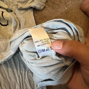 Judith march medium tee thumbnail 7