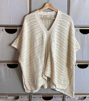 Gap Crochet poncho thumbnail 5