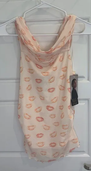 NWT Bold Elements x Ally Brooke Kiss Print Cowl Neck Sleeveless Top PM thumbnail 1