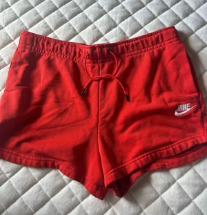 Nike Shorts  thumbnail 1
