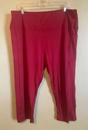 Amazon Essentials Pink Purple Super Soft Capri Leggings Pockets NWOT 4XL thumbnail 1
