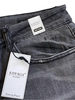 NWT Judy Blue High Rise Capri Jeans Black Size 18W thumbnail 3