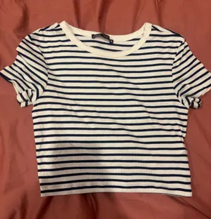 ZARA Crop Striped Trafaluc T-Shirt Navy Blue and White thumbnail 1