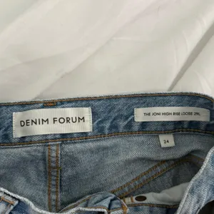 Aritzia Denim Forum The Joni High Rise Loose thumbnail 4