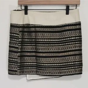Fab’rik Metallic Gold Black Mini Skirt Women’s Size M | Shimmery‎ Holiday Party thumbnail 2