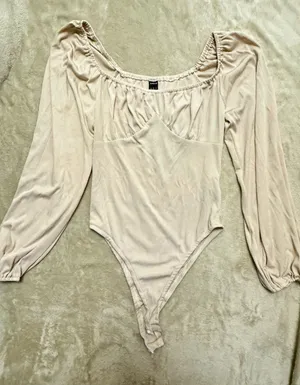 SHEIN Women's Beige Ribbed Long Sleeve Stretch Solid Bodysuit Size M thumbnail 1