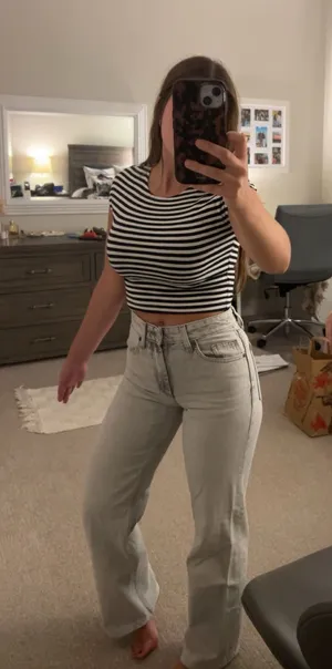 ZARA Mid-Rise Jeans Straight-Leg thumbnail 1