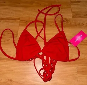 Bra top!! thumbnail 1