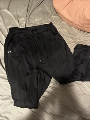 Under Armour Black Joggers thumbnail 2