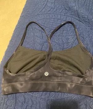 Flow Y Sports Bra thumbnail 2