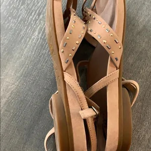 Abeo tan embellished comfort sandals size 9 thumbnail 6