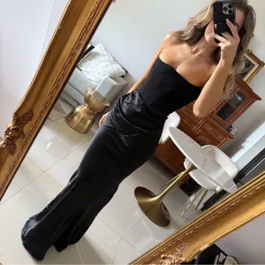 New HOUSE OF CB PERSEPHONE Black satin Strapless Dress Size S thumbnail 1