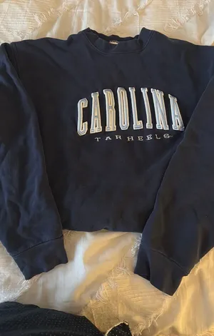 CAROLINA Tar Heels crewneck thumbnail 1
