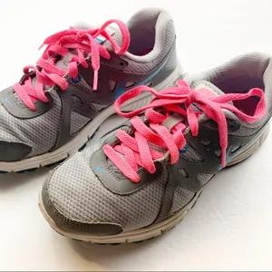 Nike Size 8 Revolution 2 Women’s‎ Grey Running Athletic Sneaker thumbnail 1