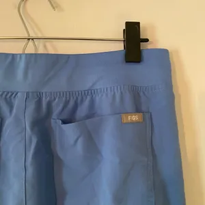 FIGS Ceil Blue Zamora Jogger Scrub Pants Uniform Nurse Doctor Women's size Small thumbnail 7