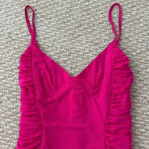 American Threads Hot Pink Ruched Mini Dress thumbnail 2