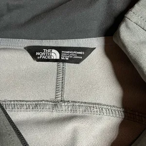 The North Face Ladies Tech Stretch Soft Shell Jacket thumbnail 2