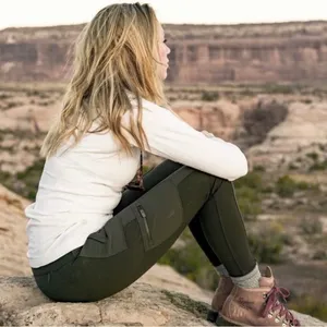 Athleta Canyon Lands 2 Base Layer Beige Size Medium thumbnail 2