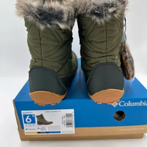 Columbia Women's Olive Quilted Winter Boots thumbnail 4