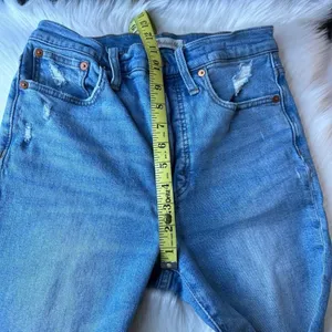 Madewell The Perfect Vintage Jean Distressed in Blue Wash Size 26 thumbnail 8