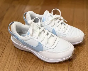 Size 5 US Women’s Nike Waffle Debut 'White Mint Foam Light Blue thumbnail 1