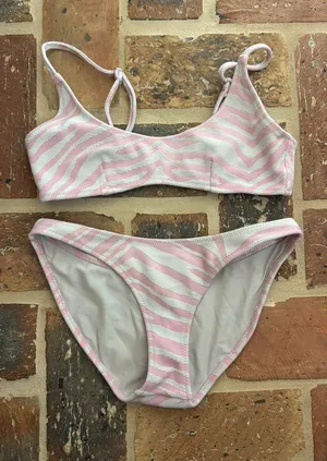 Triangl Bikini Set thumbnail 1