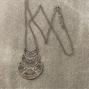 30” 32” Necklace 3 Pc Articulated Tribal Print Silver Chain Pendant 2.5”H x 2”W thumbnail 3