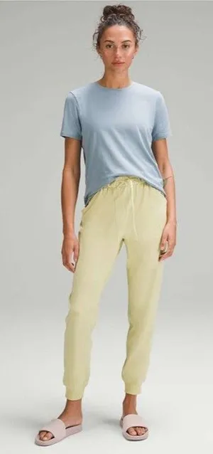 Lululemon Keep Moving Jogger Finch Yellow thumbnail 1