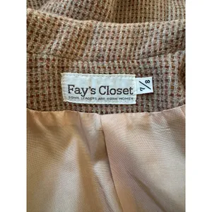 Vintage ‘80s Fay’s Closet Tan Wool Single Breasted Blazer thumbnail 5