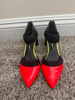 United Nude Red and Black Pointed Toe Mary Jane Heels Size 37 or 6.5 thumbnail 3