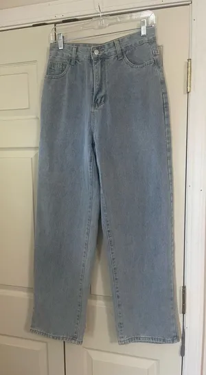Source Unknown Light Wash Straight Leg Jeans thumbnail 1
