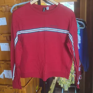 Divided H&M Red Long Sleeve 100% Cotton Tee with Stripe Size Medium thumbnail 2