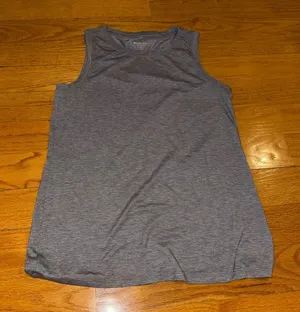 🍎Athleta Light Heather Gray Scoop Neck Tee thumbnail 1