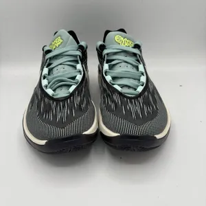 Nike Air Zoom GT‎ Cut 2 Women's size 6 Black Mint Basketball FQ8706 300 thumbnail 2