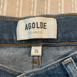 AGOLDE Sophie Mid Rise Ankle Skinny Jeans in Tame 25 thumbnail 6