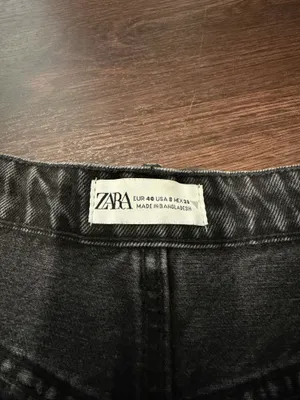 Zara Black Distressed Denim Shorts thumbnail 4