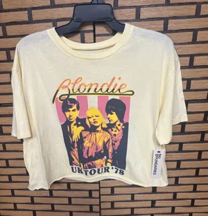 No boundaries Blondie yellow crop tee size medium thumbnail 1